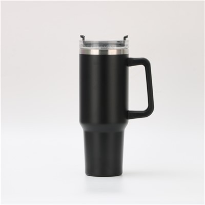 Anpassning Samma stil med Stanly Straw Cup Classic 20oz 30oz Iceflow Flip-kaffemugg